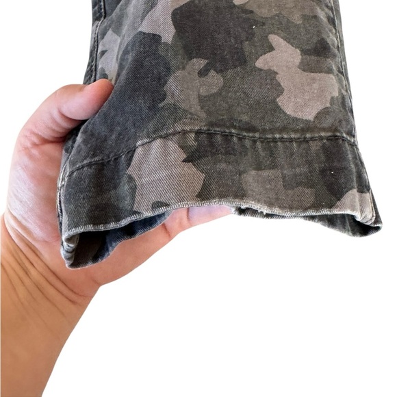 Aeropostale Grey Camo Jogger Pants Size 30x32 - Picture 4 of 5